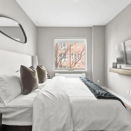 Top Notch 2Br Suite Minutes To Central Park Нью-Йорк Екстер'єр фото